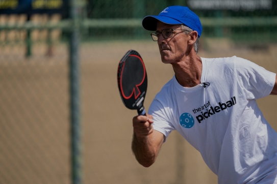 How to Hit Mid-Court Shots in Pickleball