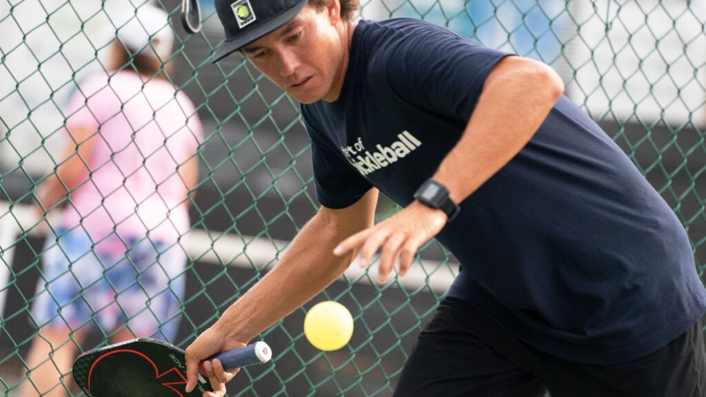 How to Serve in Pickleball LeftHanded